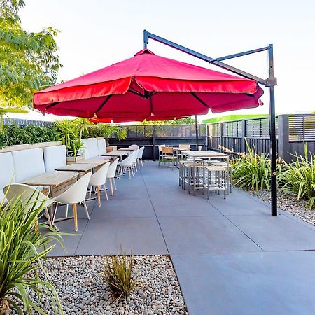 The Redwood Hotel Christchurch Exteriör bild