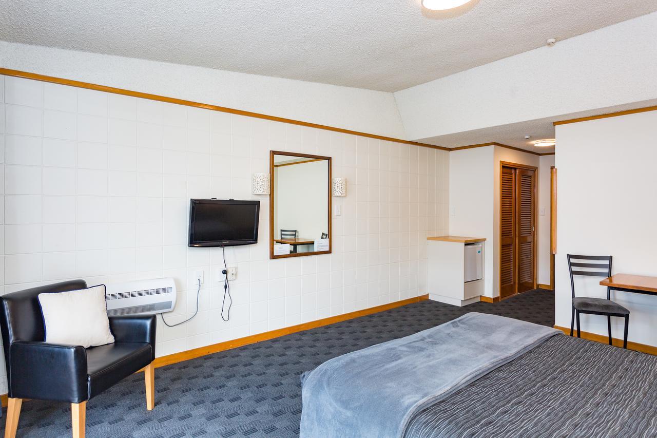 The Redwood Hotel Christchurch Exteriör bild
