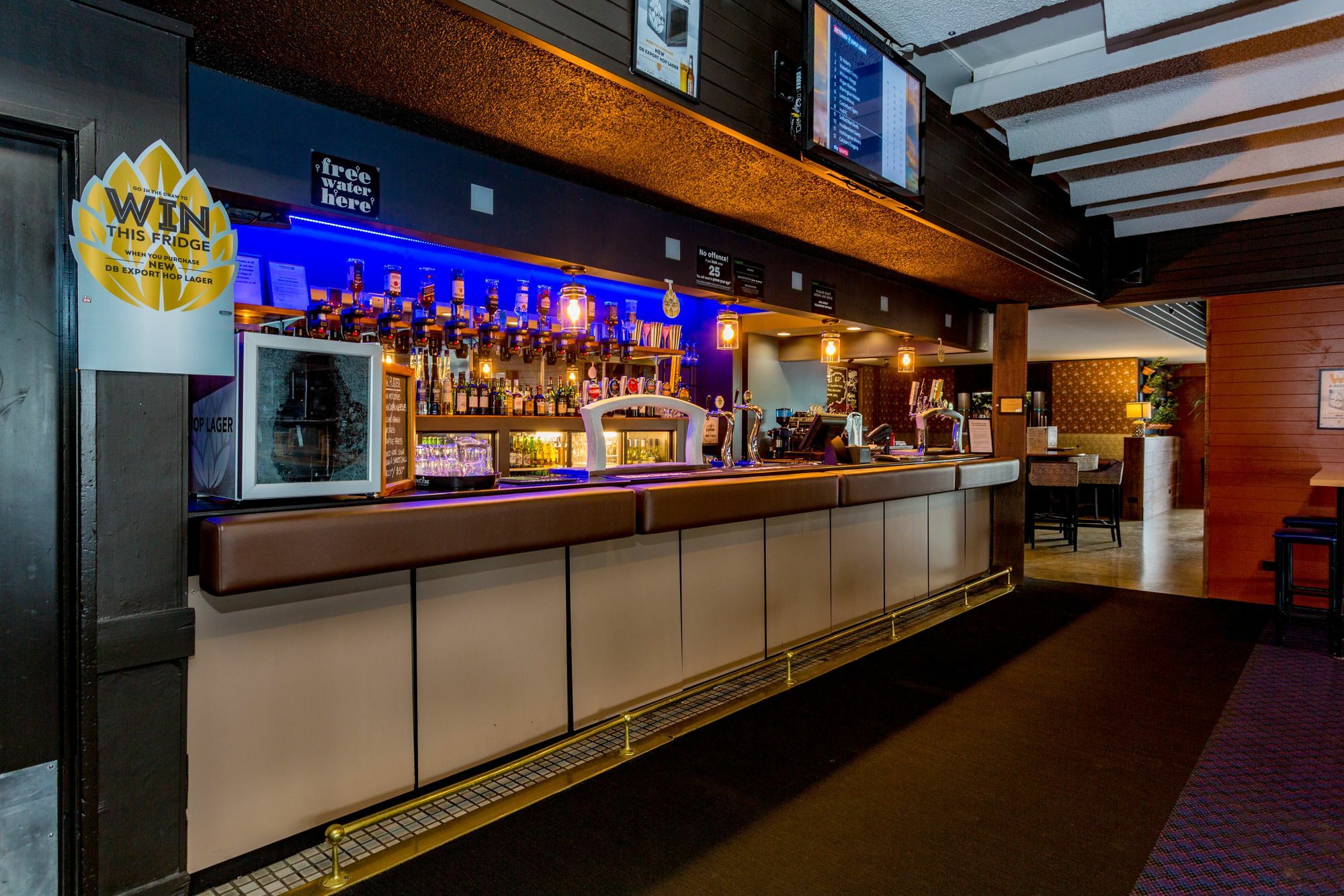 The Redwood Hotel Christchurch Exteriör bild