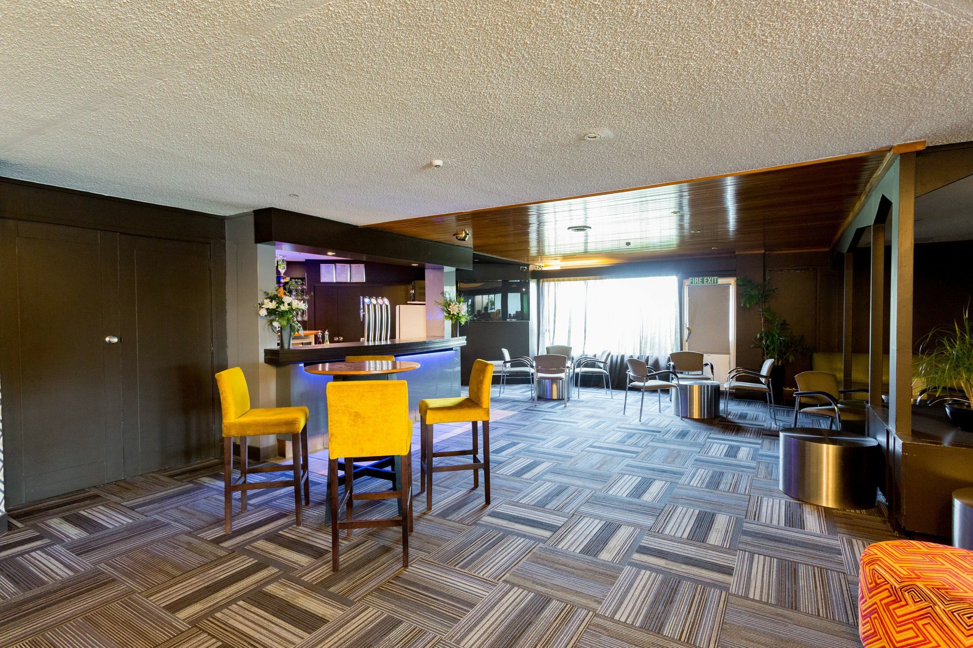 The Redwood Hotel Christchurch Exteriör bild